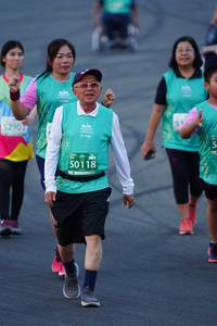 BIB: 290, 50118
                            <button type="button" onclick="openModal(10526614)" class="btn btn-primary btn-sm float-right btn-popup" data-toggle="modal" data-target=".modal-high-quality">
                        <i class="fas fa-shopping-cart"></i> Add to Cart
                    </button>
                                            <button type="button" onclick="isThisMe(10526614, true)" class="btn btn-success btn-sm float-right btn-popup btn-isme hidden" data-toggle="tooltip" data-placement="bottom" title="นี่คือรูปของคุณใช่ไหม คลิกที่นี่เพื่อเอาเข้าอัลบั้ม">
                        <i class="fas fa-plus"></i> Add to album
                    </button>
                    <button type="button" onclick="isThisMe(10526614, false)" class="btn btn-warning btn-sm float-right btn-popup btn-isnotme hidden">
                        <i class="fas fa-ban"></i> Remove from album
                    </button>